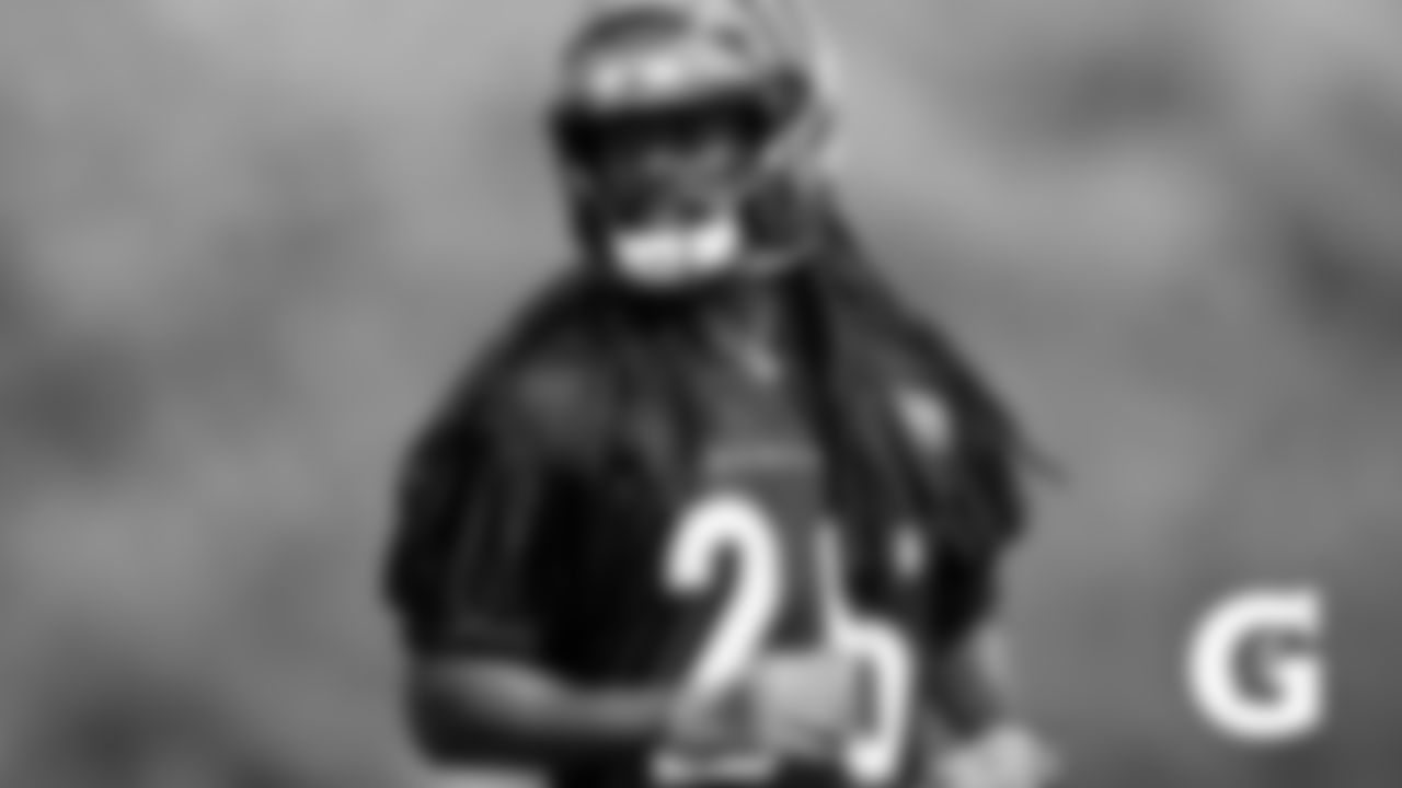 CB Trae Waynes