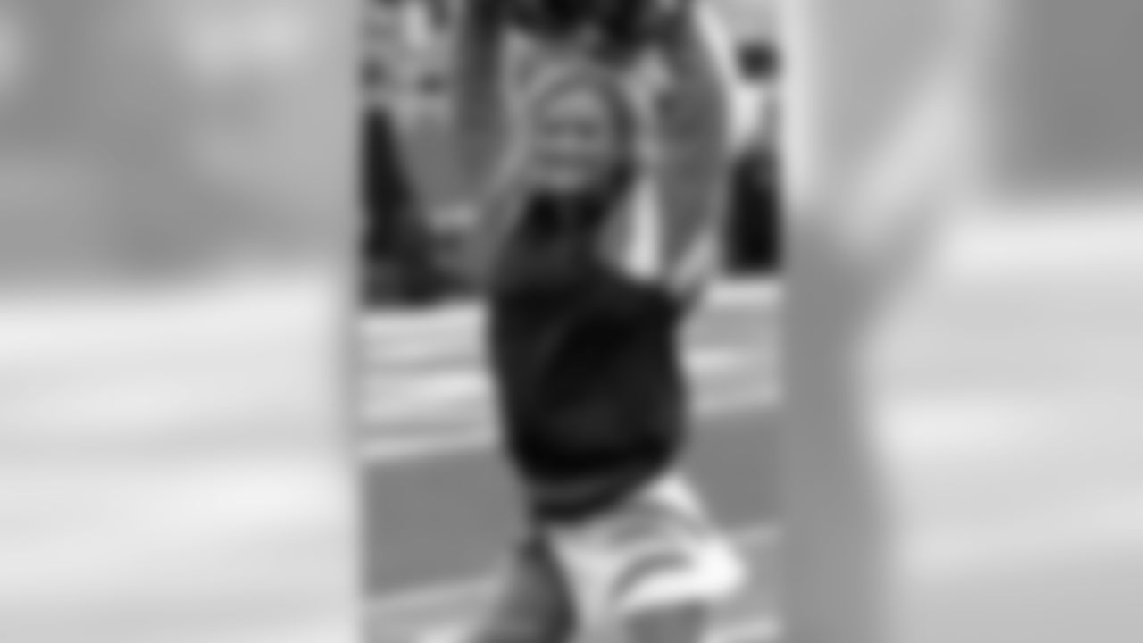 Cheerleaders 06-72