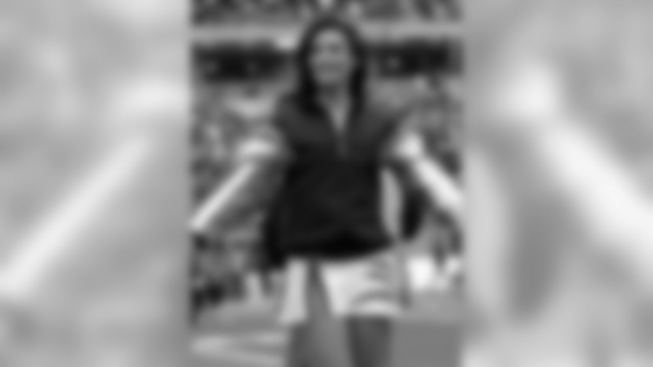 Cheerleaders 06-59