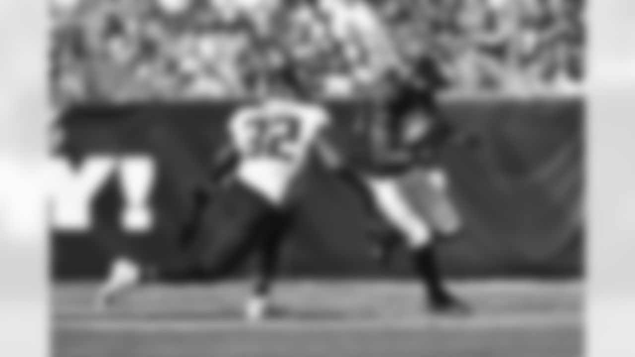 WR Tee Higgins