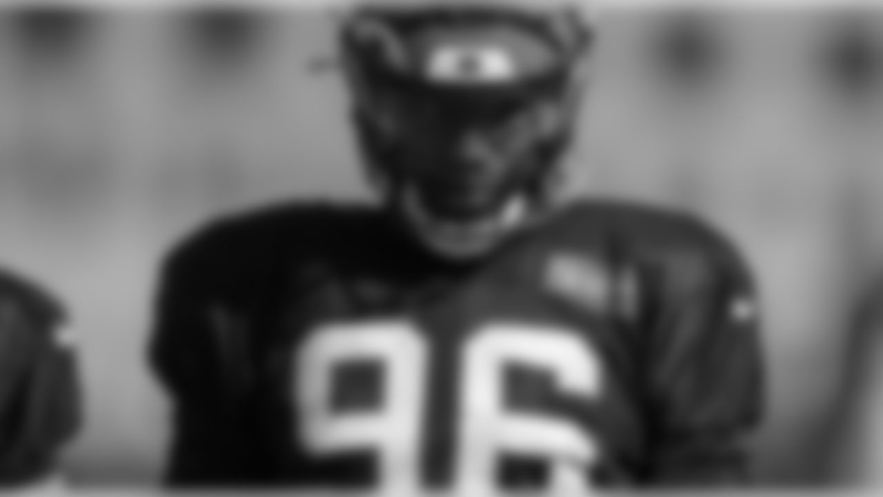 DE Carlos Dunlap