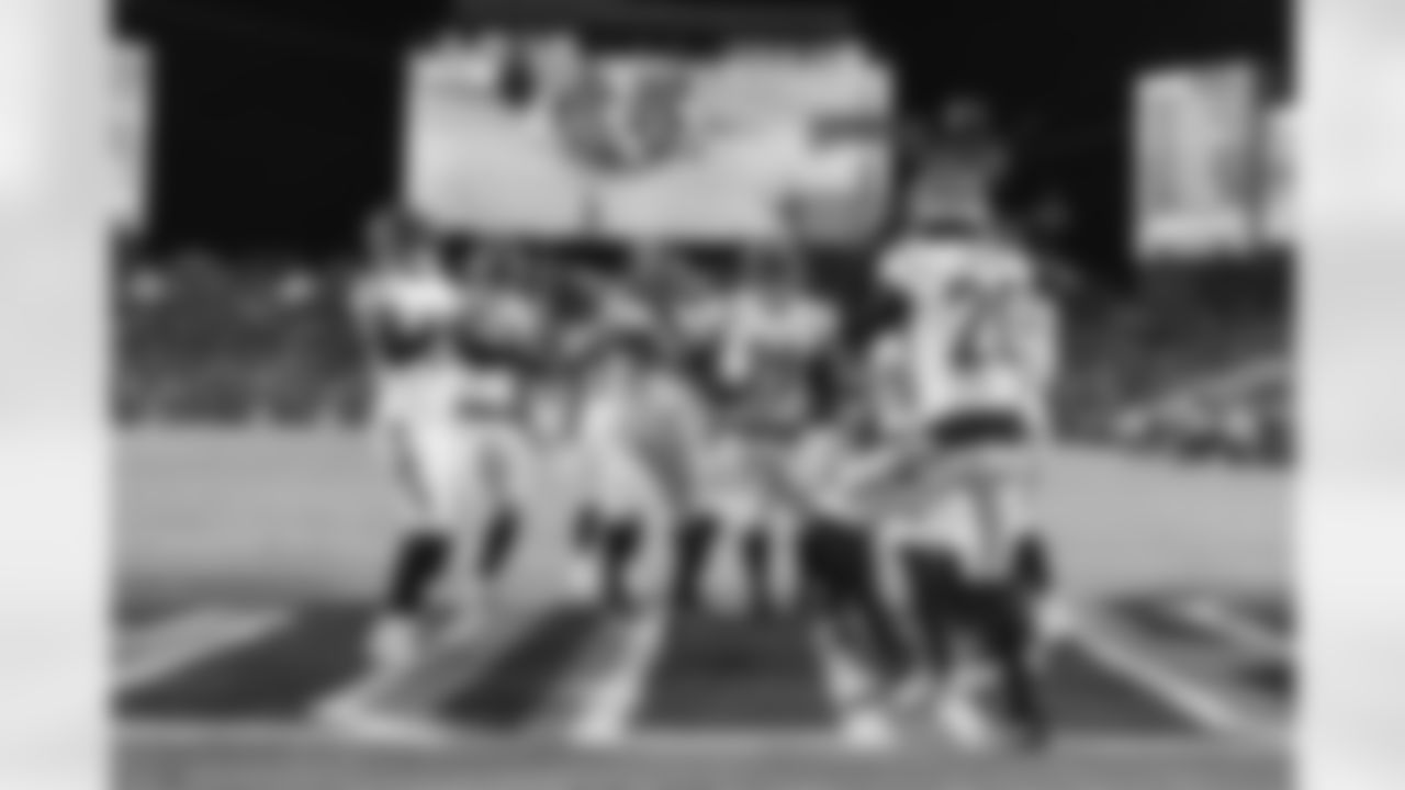 The Bengals defense celebrates a turnover in the third quarter of the Bengals-Buccaneers game in Week 15 at Raymond James Stadium in Tampa Bay, Florida on Sunday, December 18 2022.