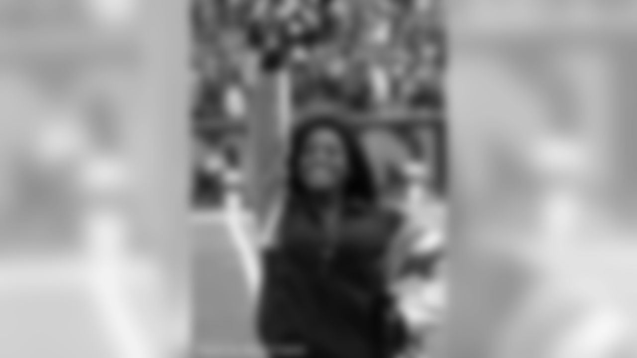 Cheerleaders 06-95