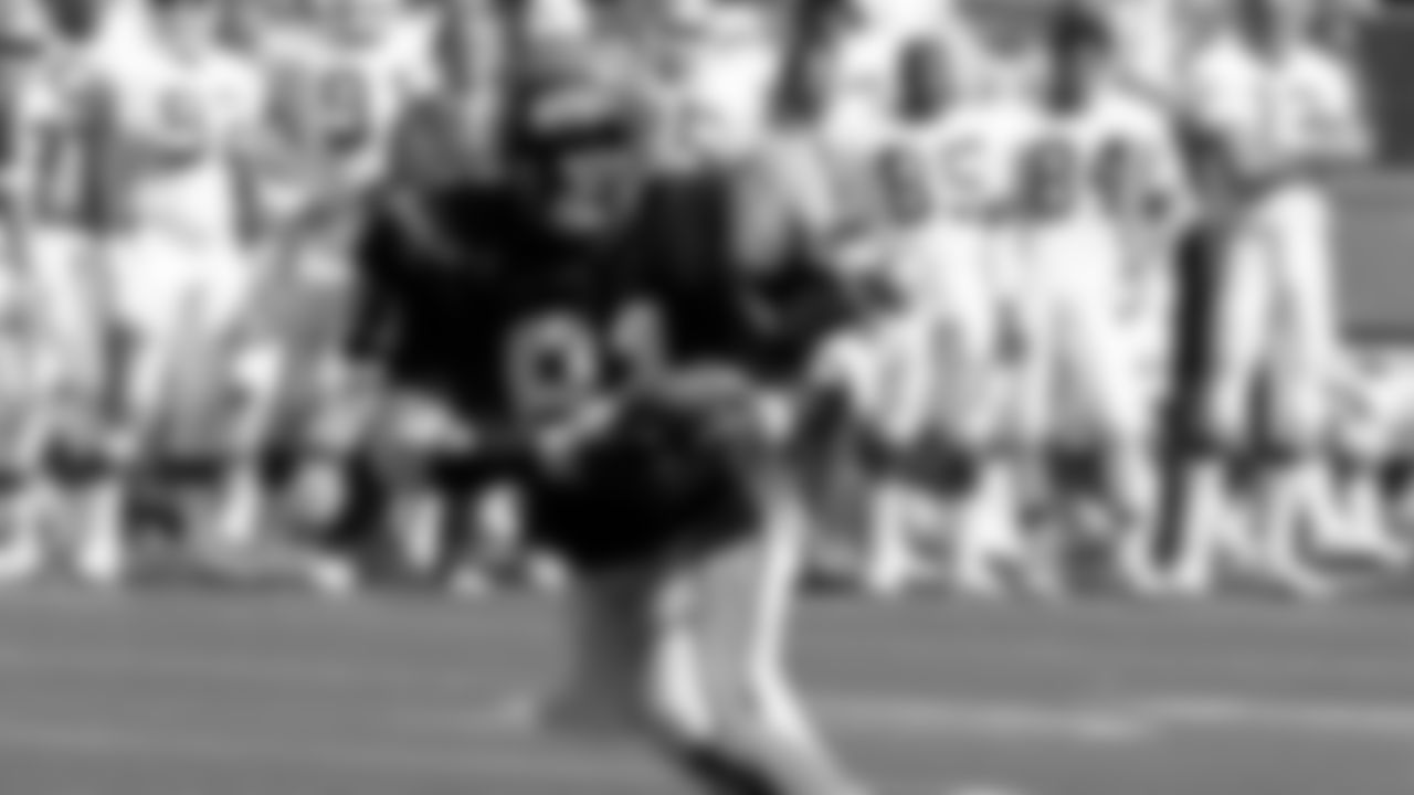 Wide receiver Eddie Brown runs upfield in a game against the Cleveland Browns on Sept. 25, 1988. He finished the game with four receptions for 127 yards.
