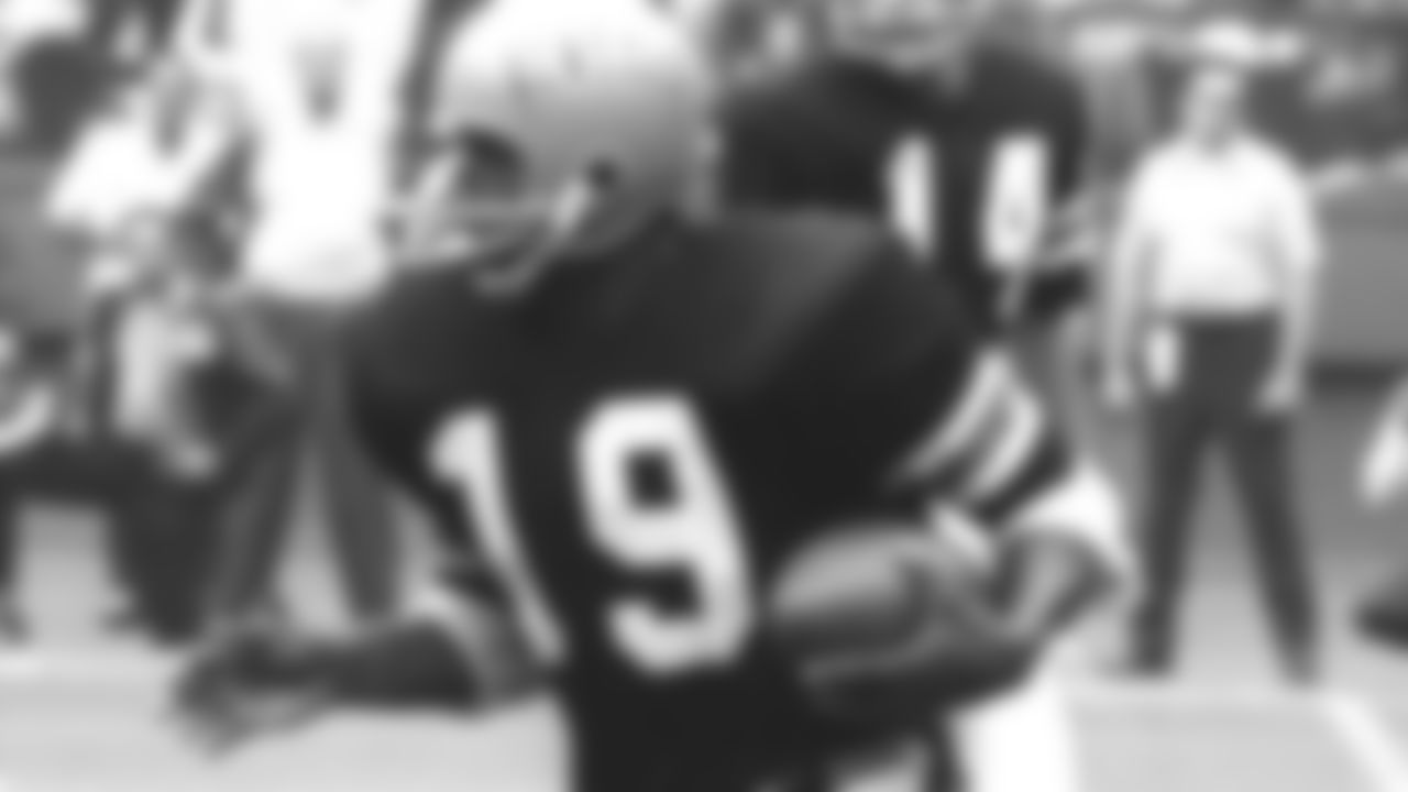 1973: Running back Essex Johnson.