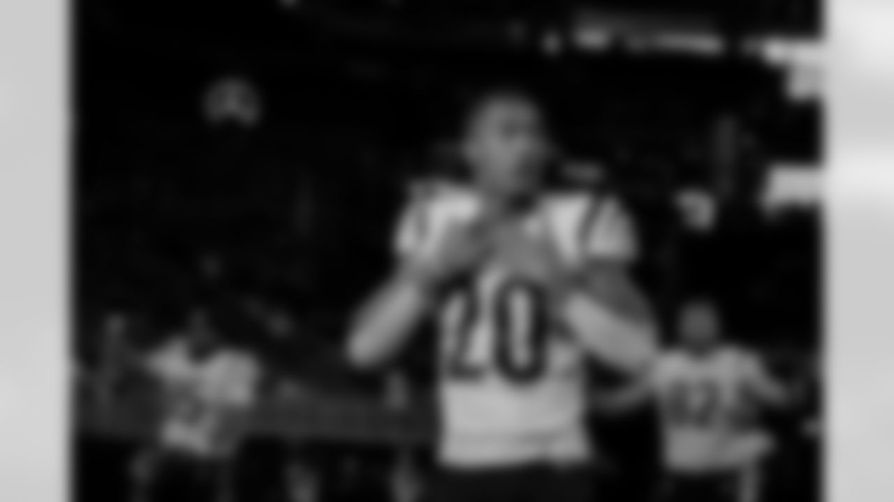 CB DJ Turner II looks to the field before kickoff of the Bengals-Falcons game in week 2 of the 2023 preseason.