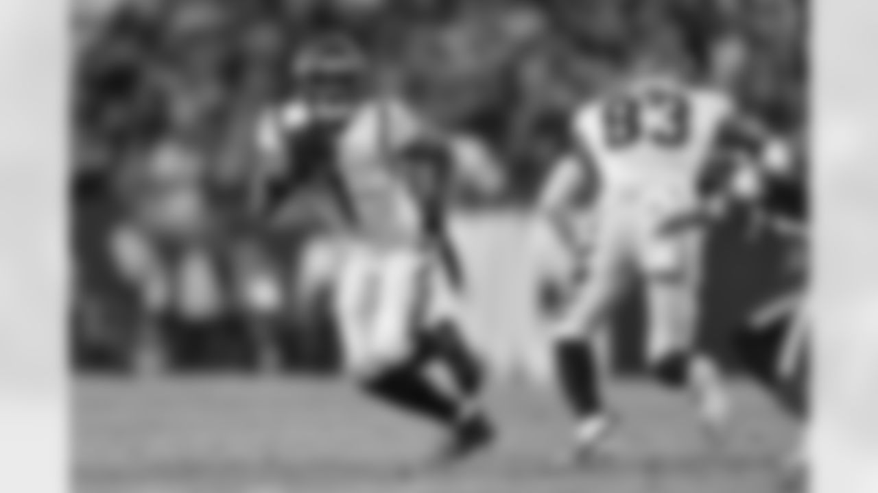 WR Ja'Marr Chase runs the ball in the third quarter of the Bengals-Buccaneers game in Week 15 at Raymond James Stadium in Tampa Bay, Florida on Sunday, December 18 2022.