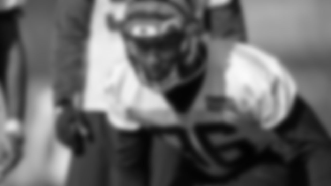 DE Carlos Dunlap
