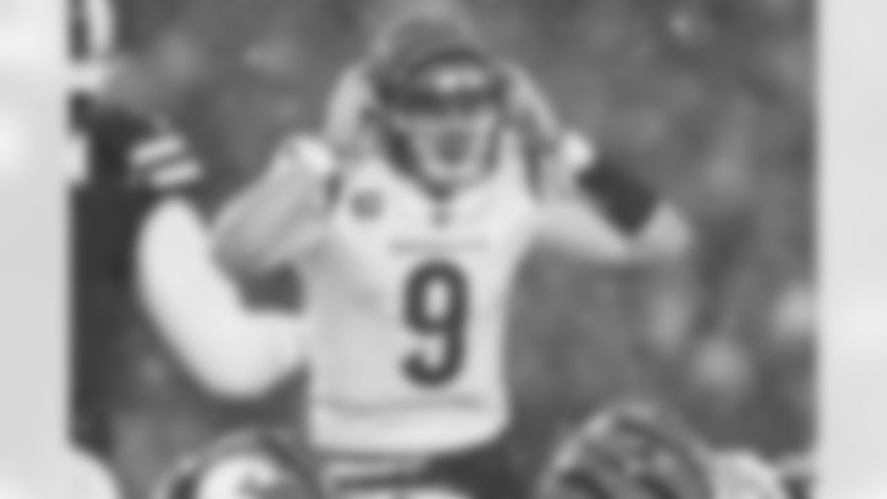 QB Joe Burrow communicates to the offense during the third quarter of the Bengals-Bills divisional game at Highmark Stadium on Sunday, January 22 2023.