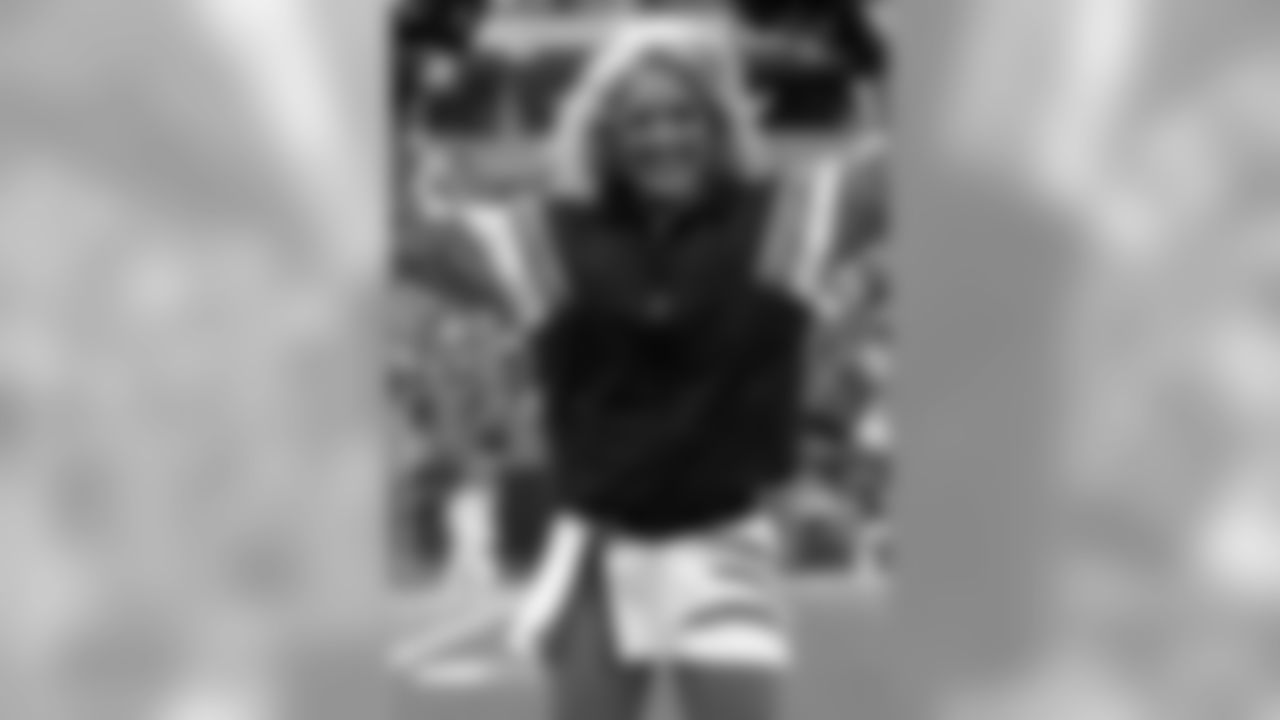 Cheerleaders 06-80