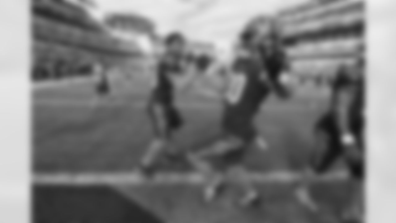 CB Cam Taylor-Britt (left) high-fives S Jessie Bates III dance with each other before kickoff of Week 18 against the Baltimore Ravens at Paycor Stadium in Cincinnati, Ohio on Sunday, January 8 2023.