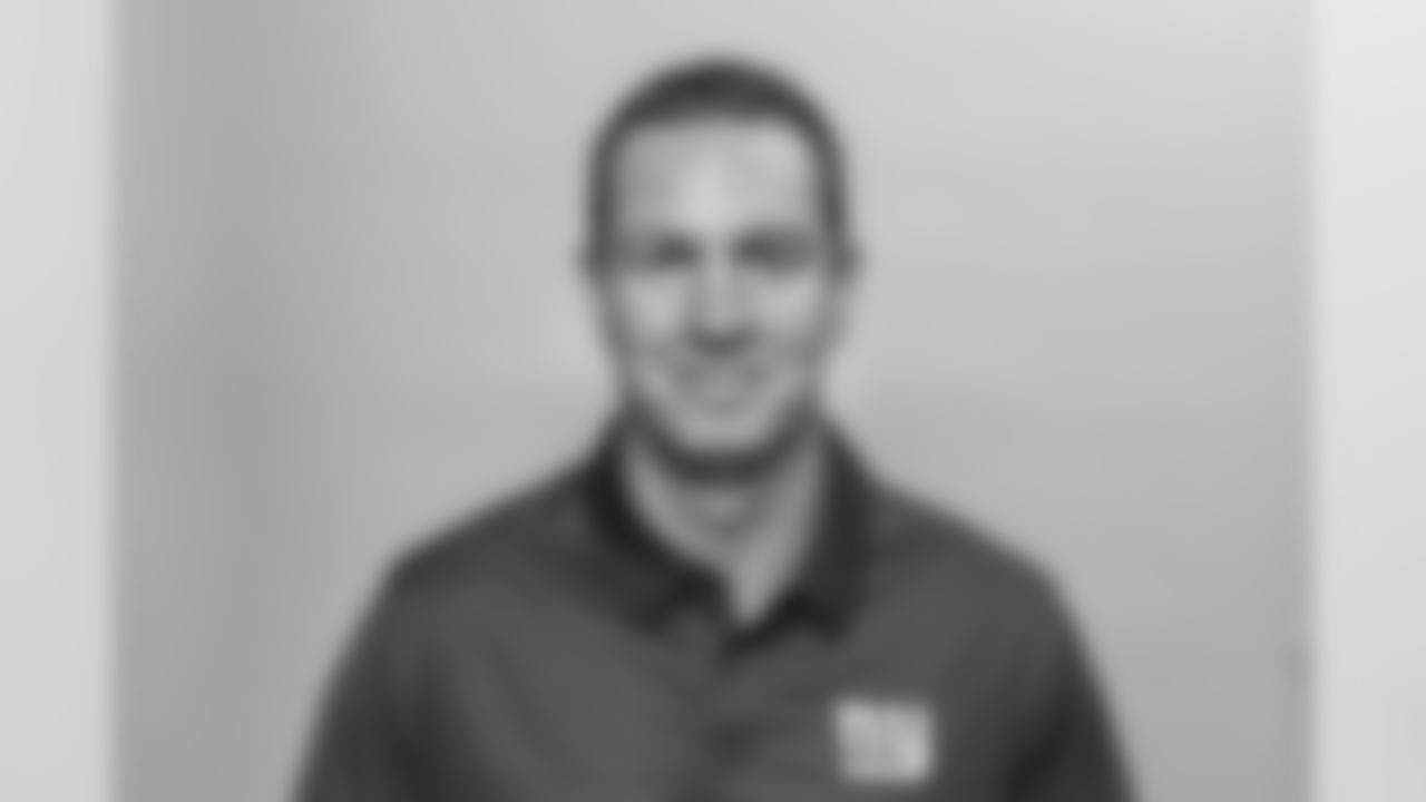 Lou Anarumo comes to Cincinnati from the N.Y. Giants, where he served as defensive backs coach in 2018. Prior to joining the Giants last season, he was defensive backs coach for the Miami Dolphins from 2012-17.