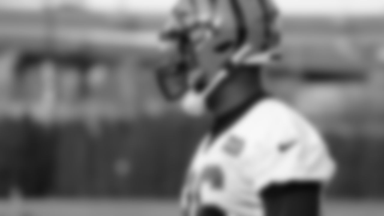 DE Carlos Dunlap
