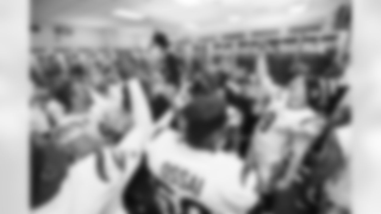 The Bengals celebrate a 20-16 win with the Who Dey chant after the Bengals-Titans game on Sunday, November 27 in Week 12 of the 2022 season.