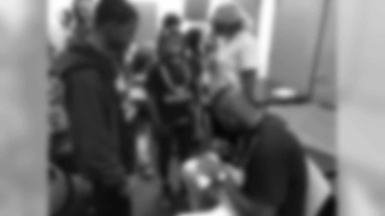 181001-Dunlap-Carlos_community_service (12)