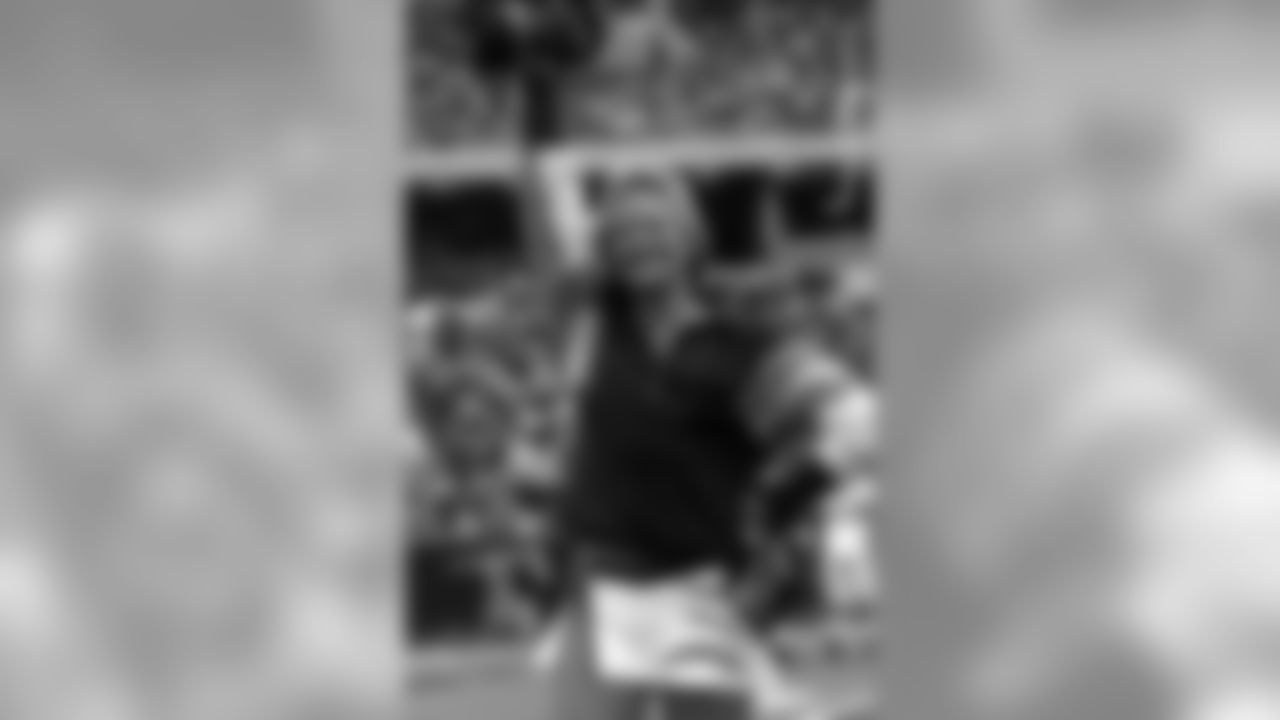 Cheerleaders 06-85