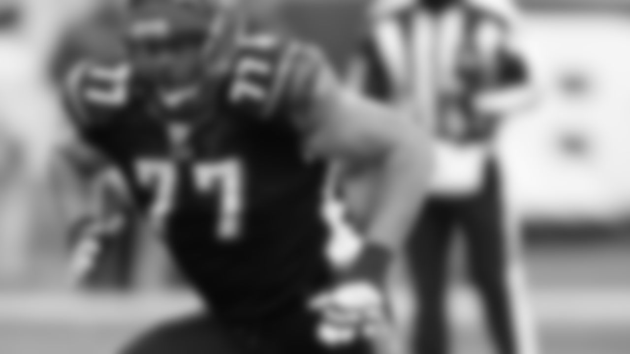 OT Andrew Whitworth