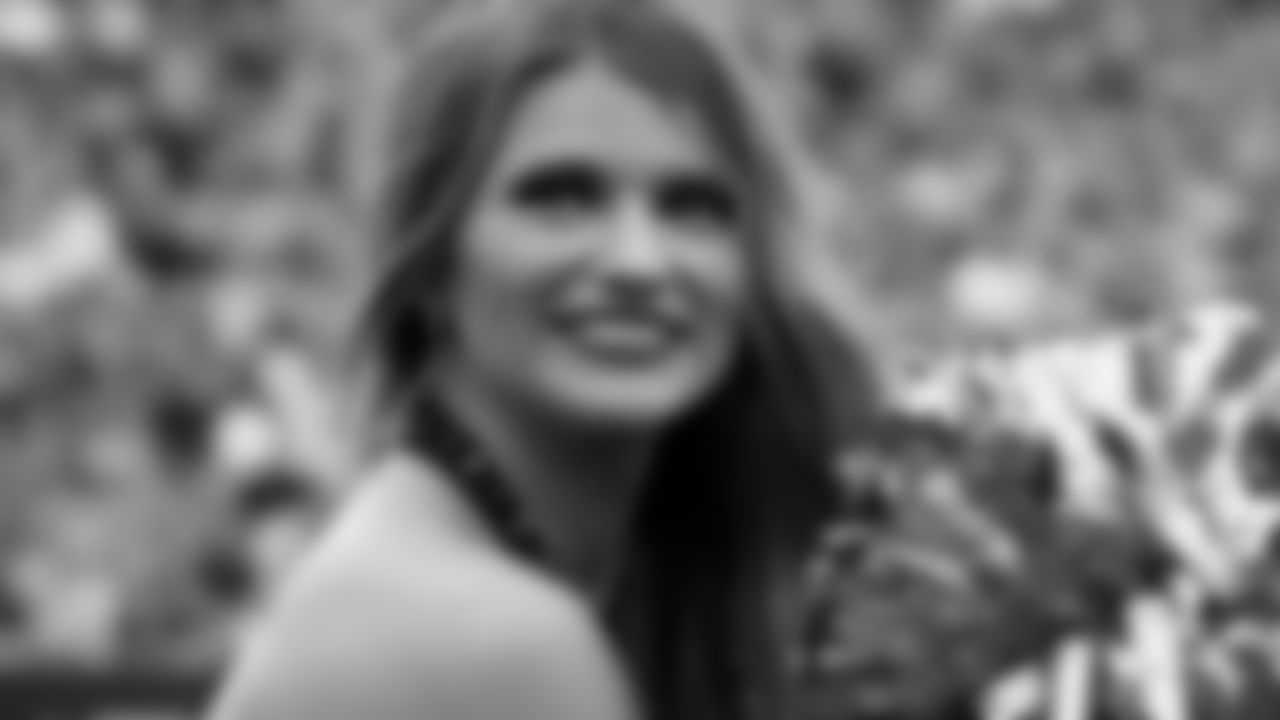 191007-Ben-Gals_Cheerleaders_Cardinals_WK5_18