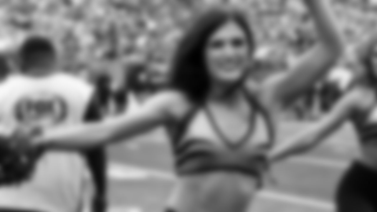 191007-Ben-Gals_Cheerleaders_Cardinals_WK5_23