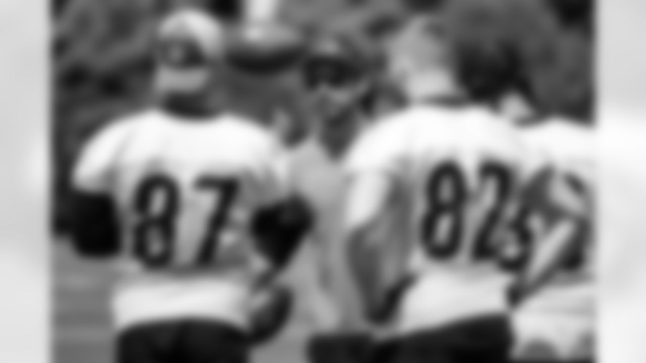 TE Coach James Casey talks to the tight ends during Phase 2 training at Kettering Practice Fields on Wednesday, May 17 2023 in Cincinnati, Ohio