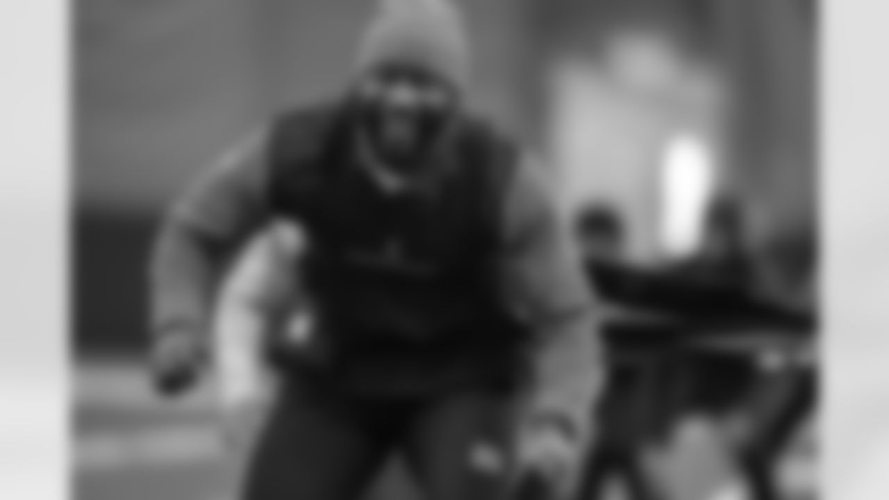 LB Germaine Pratt runs during offseason training at the IEL Practice Facility on Wednesday, April 26 2023 in Cincinnati, OH.