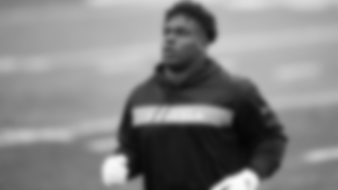 Cincinnati Bengals defensive end Carl Lawson (58) warms up prior to an NFL football game against the Dallas Cowboys, Sunday, Dec. 13, 2020, in Cincinnati. (AP Photo/Emilee Chinn)