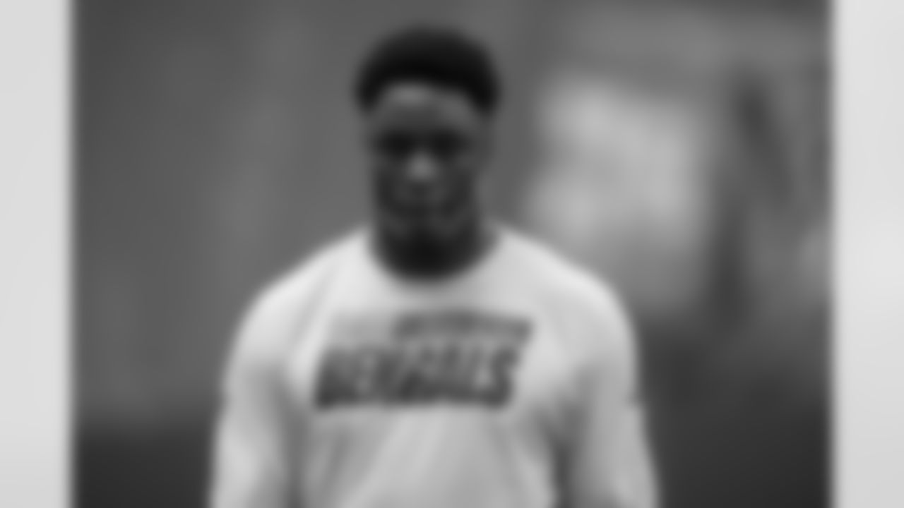 DE Jeff Gunter walks during offseason training at the IEL Practice Facility on Wednesday, April 26 2023 in Cincinnati, OH.