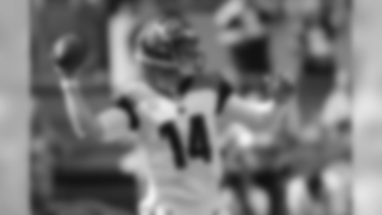 Cincinnati Bengals quarterback Andy Dalton passes against the Seattle Seahawks during the first half of an NFL football game, Sunday, Sept. 8, 2019, in Seattle. (AP Photo/Stephen Brashear)
