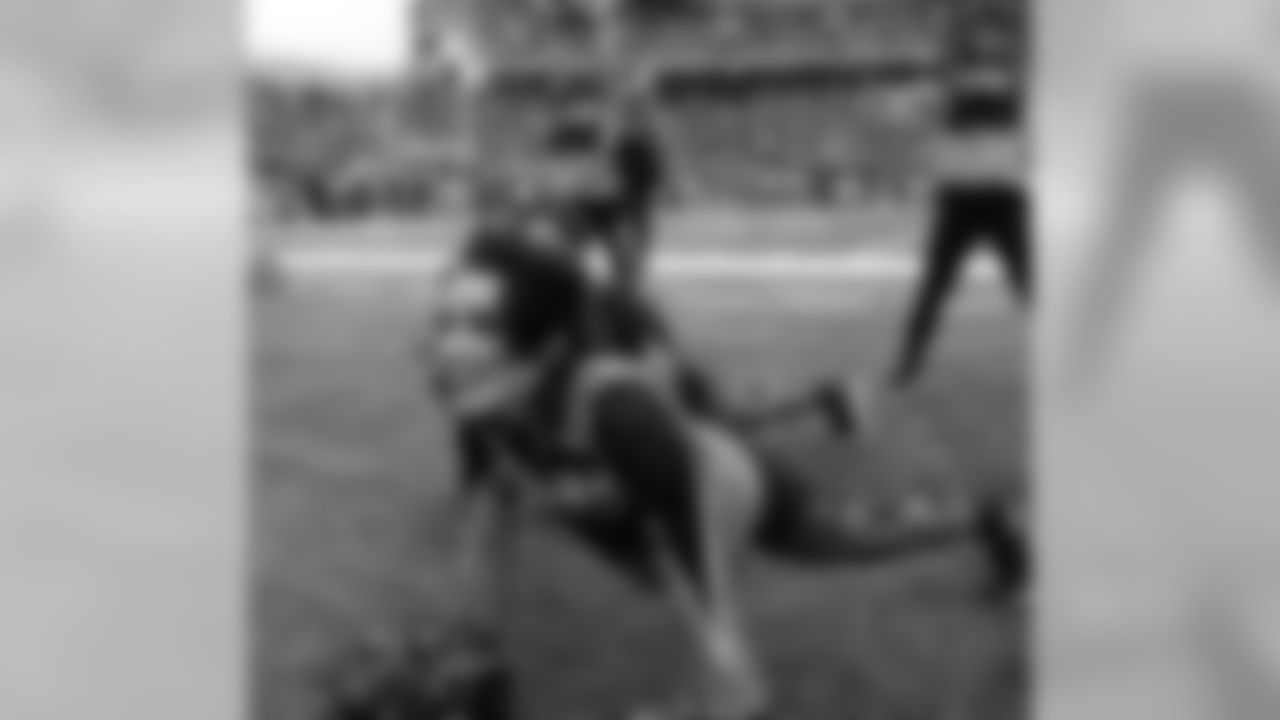 Ben-Gals Cheerleaders performing at Paul Brown Stadium
