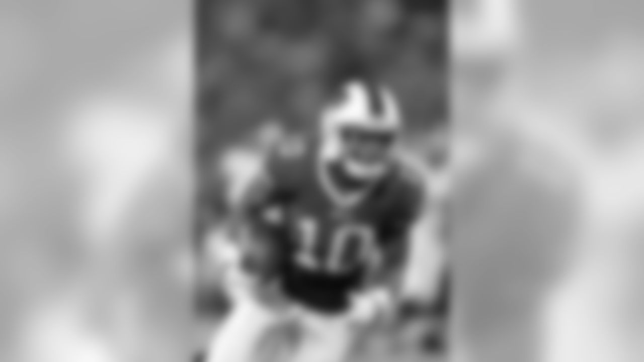 #10 WR Robert Woods