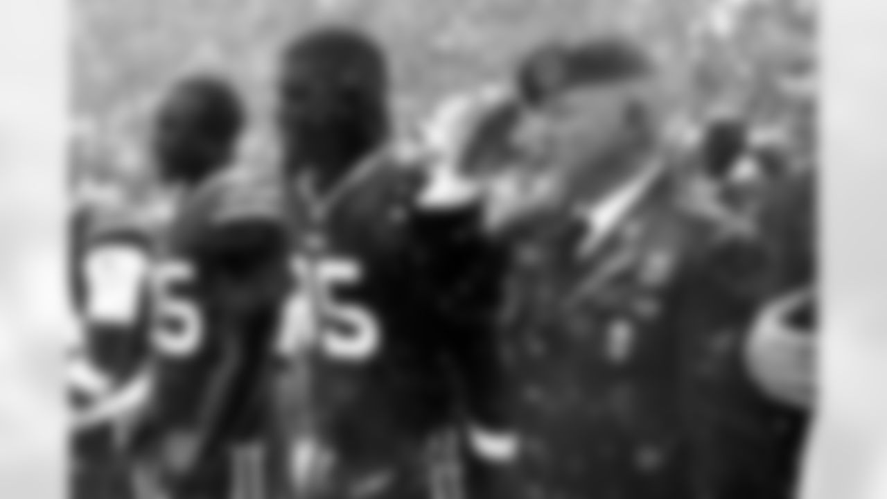 Taiwan Jones (25), Quintin Morris (85), MSG Eric Meister. Buffalo Bills vs Cincinnati Bengals, Division Playoff Week 2, January 22, 2023 at Highmark Stadium.