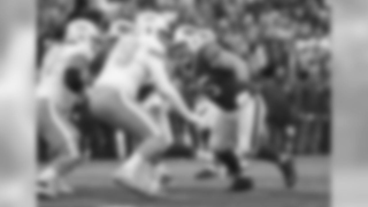 Kyle Williams #95, DT