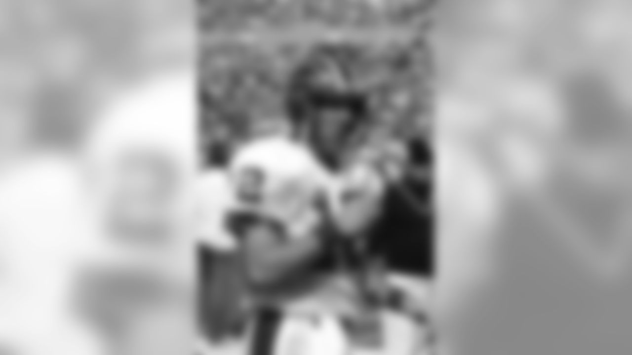 Jim Kelly: 1983 Draft, Round 1, 14th overall