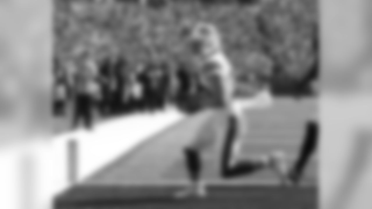 Buffalo Bills wide receiver Cole Beasley (10) Buffalo Bills vs Cincinnati Bengals at New Era Field, September 22, 2019. Photo by Jeffrey T. Barnes