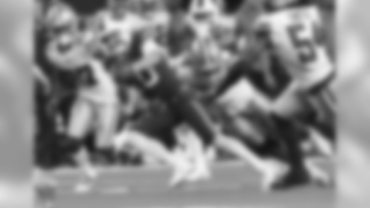 Buffalo Bills wide receiver Cole Beasley (10) Buffalo Bills vs Dallas Cowboys, November 28, 2019 at AT&T Stadium.
Photo by Bill Wippert