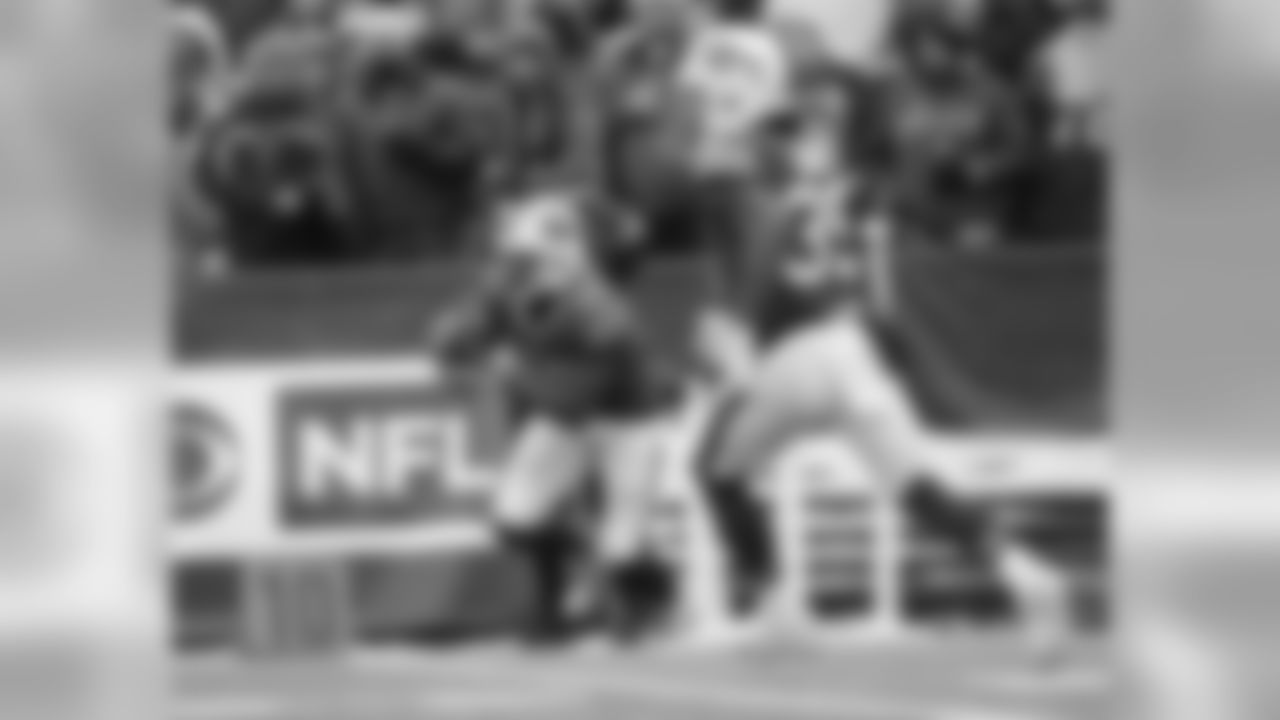 Brandon Tate #15, WR