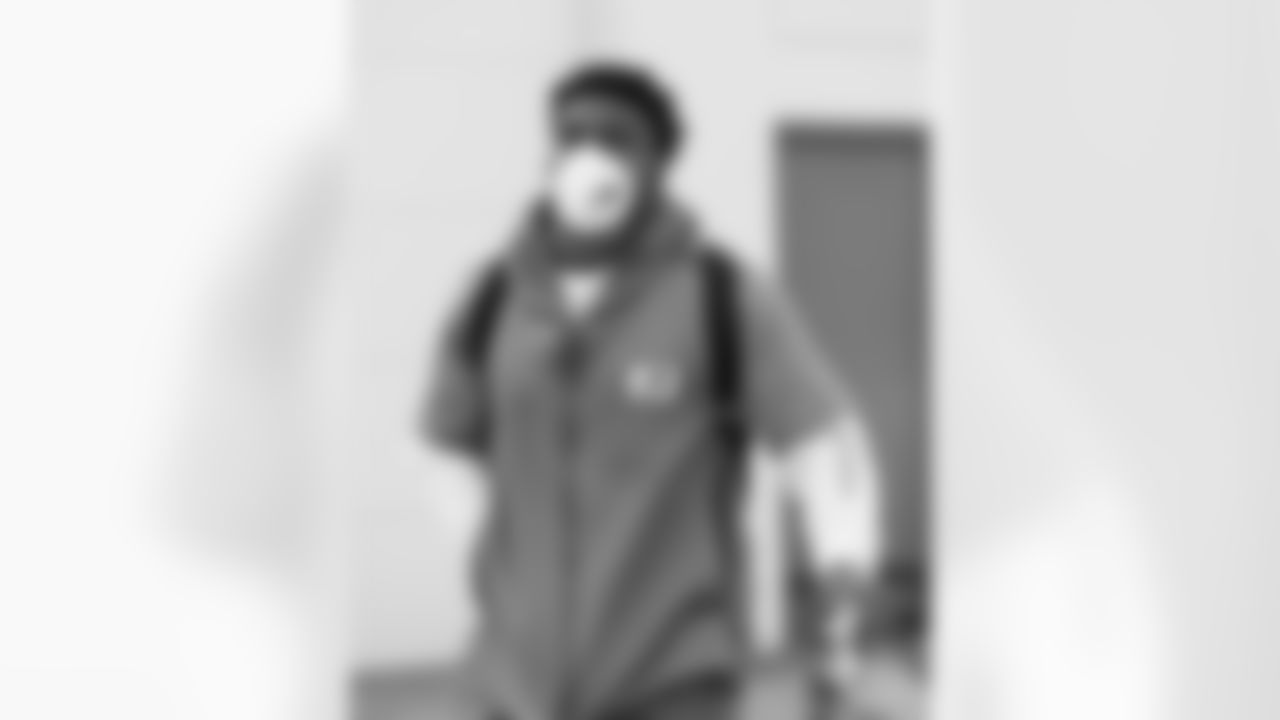 Jerry Hughes. Buffalo Bills depart for Arizona to take on the San Francisco 49ers, December 6, 2020.
Photo by Bill Wippert