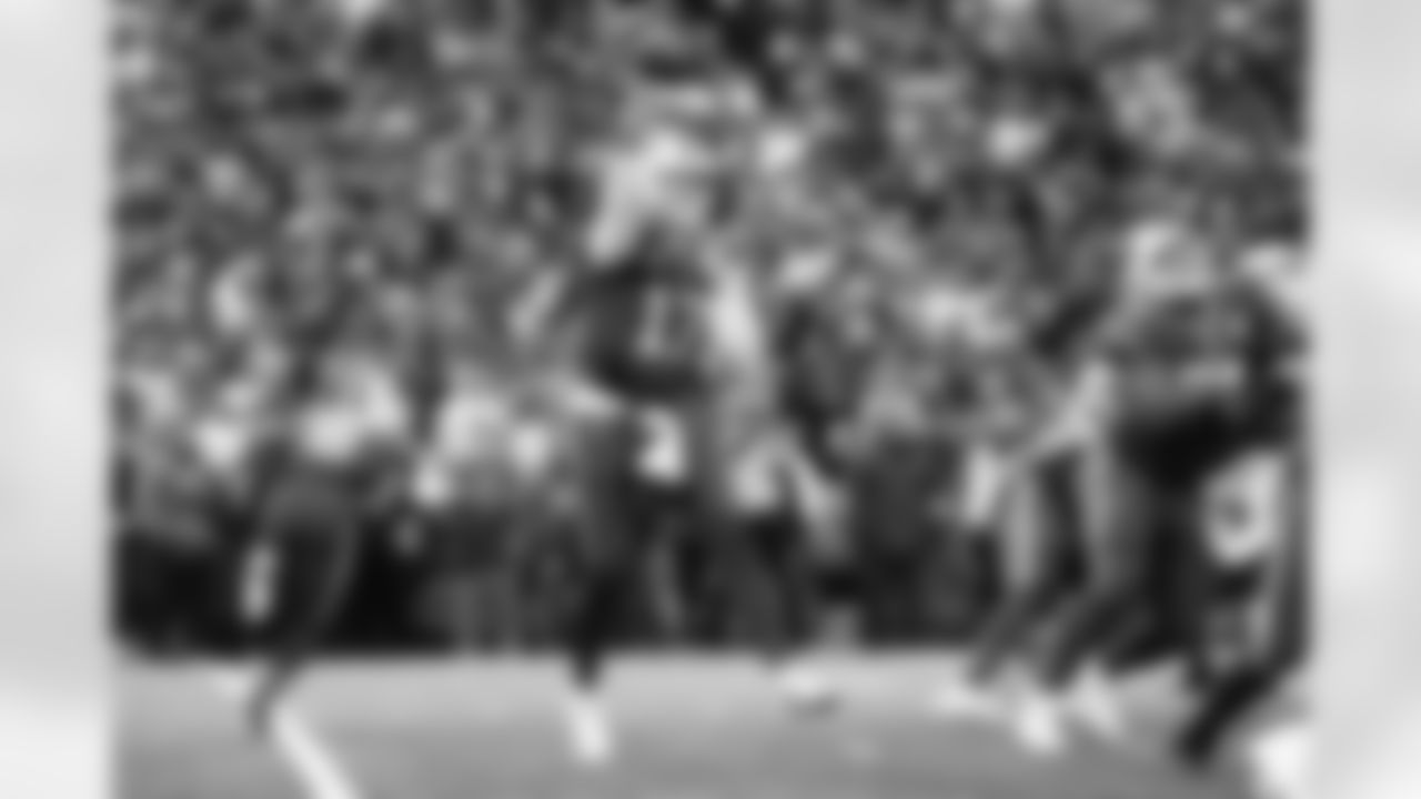 Buffalo Bills vs New England Patriots, Week 18, January 8, 2023 at Highmark Stadium.