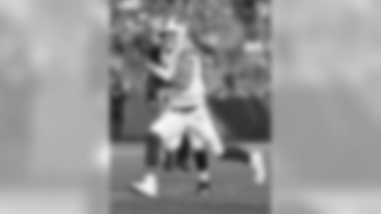 Buffalo Bills quarterback Nathan Peterman (2) Buffalo Bills vs Cincinnati Bengals August 26, 2018 at New Era Field.
Photo by Craig Melvin