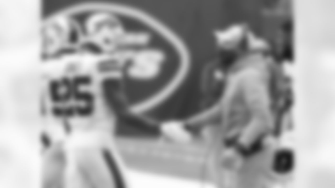 Taiwan Jones (25) and Head Coach Sean McDermott Buffalo Bills vs New York Jets, October 25, 2020 at MetLife Stadium.
Photo by Bill Wippert