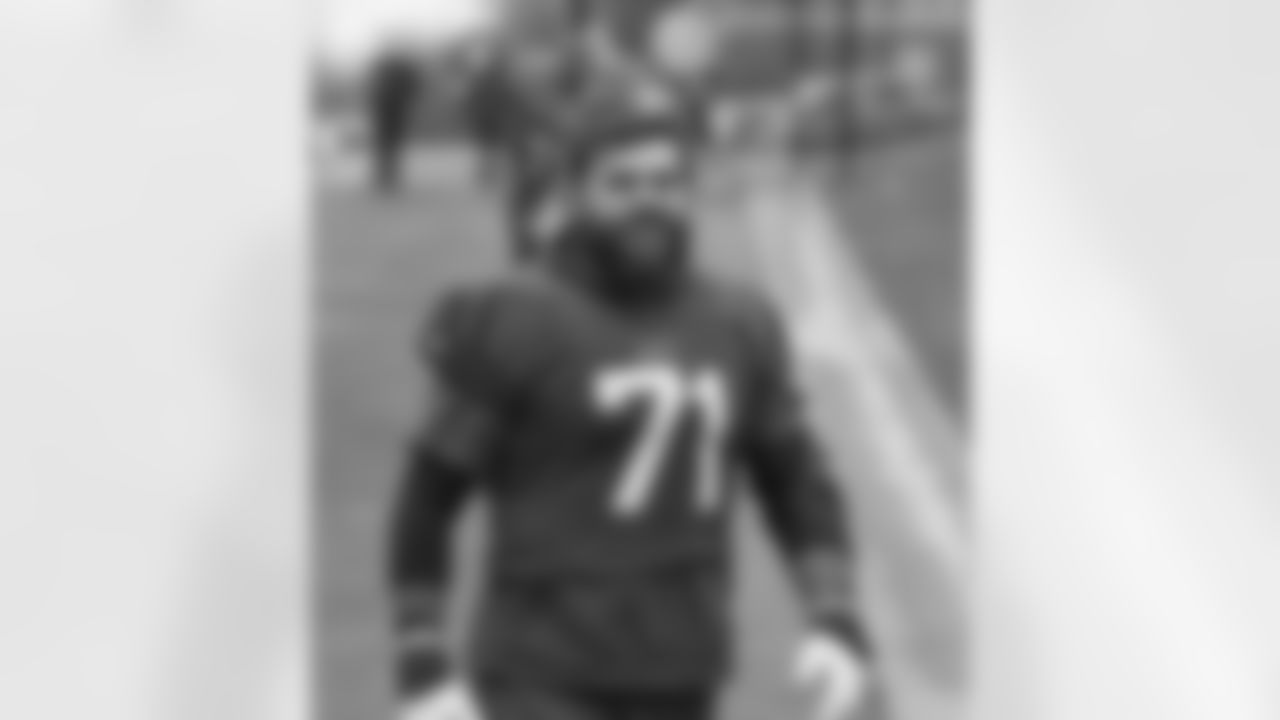 Ryan Bates (71). Buffalo Bills Week 17 practice, December 30, 2021. Photo by Bill Wippert