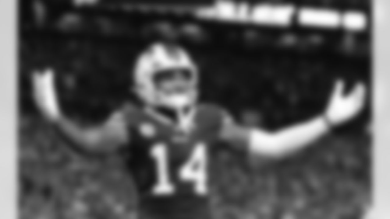 Buffalo Bills vs Tennessee Titans, Monday Night Football, Week 2, September 19, 2022 at Highmark Stadium.