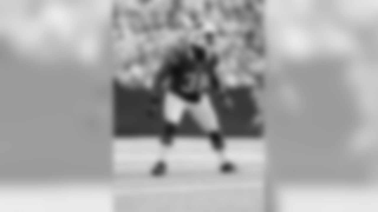 #31 S Jairus Byrd