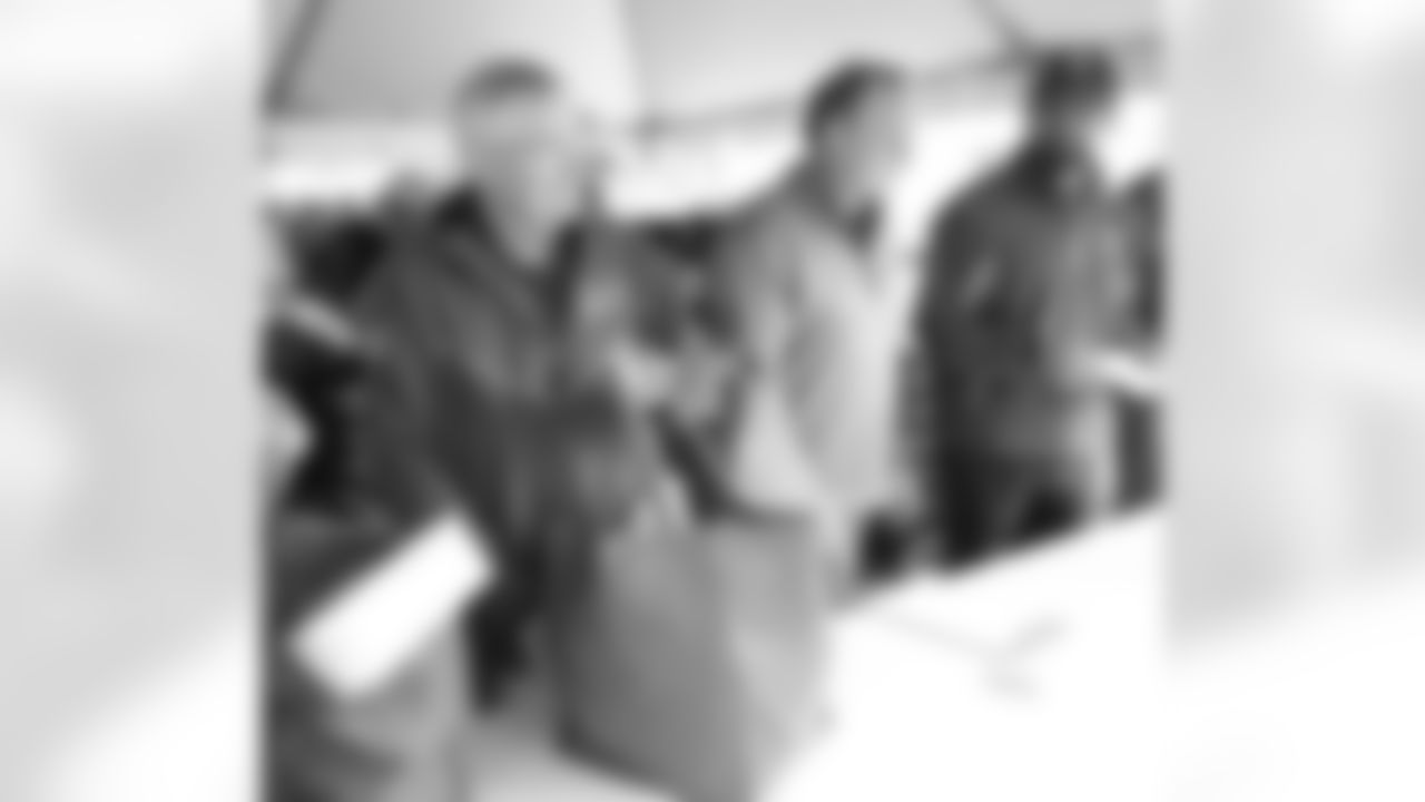 Terry Pegula, Rob Ray & Patrick Kaleta volunteer at the Resource Council of WNY on East Ferry Street in Buffalo, May 19, 2022.
Photo by Bill Wippert