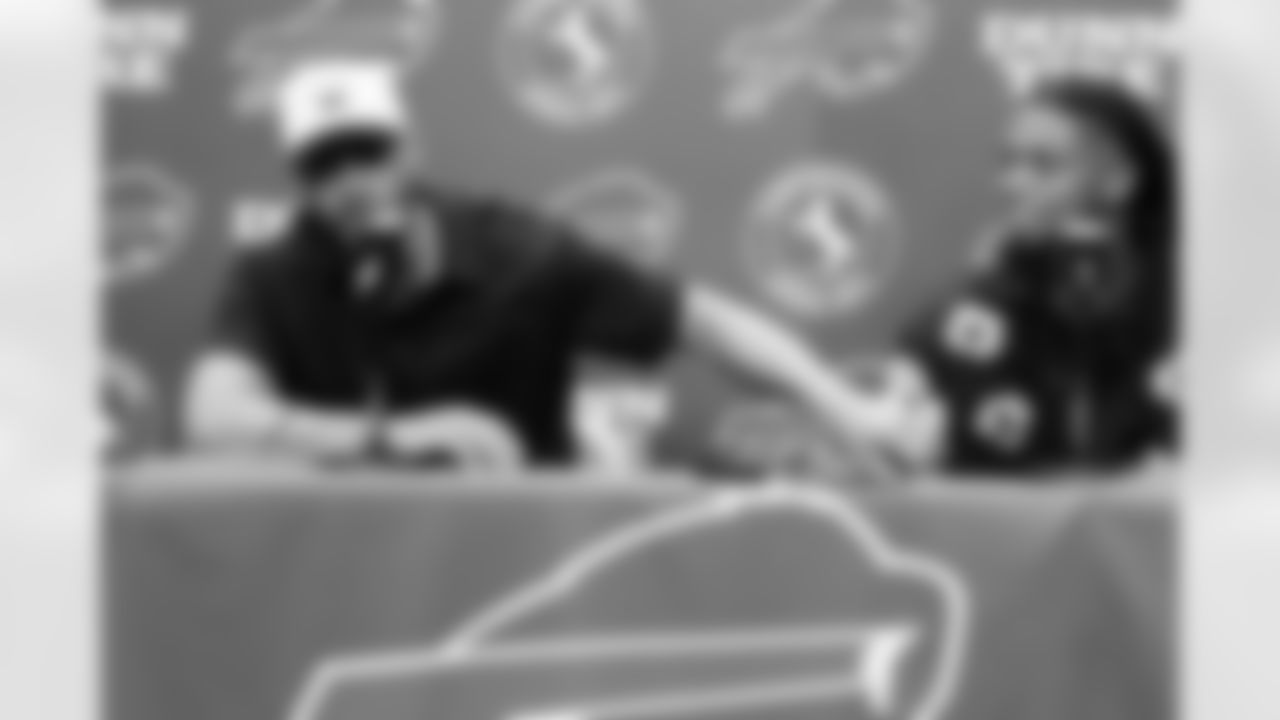 Buffalo Bills vs Miami Dolphins, Regular Season, October 01, 2023 at Highmark Stadium.
