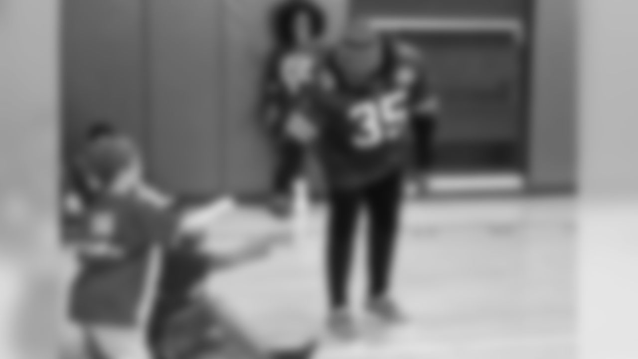 Buffalo Bills Toyota Rookie Club
PicSix Creative
Buffalo, NY
November 27, 2018.
Photo by Sara Schmidle