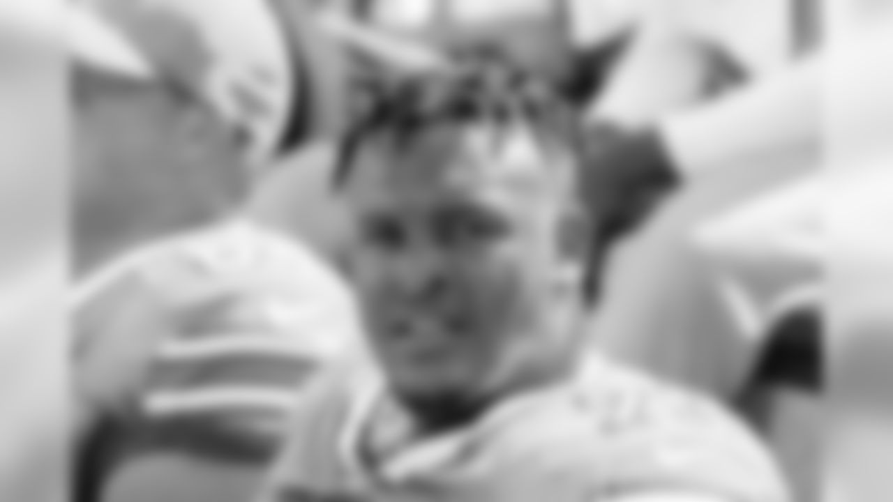 T Dion Dawkins, No. 73