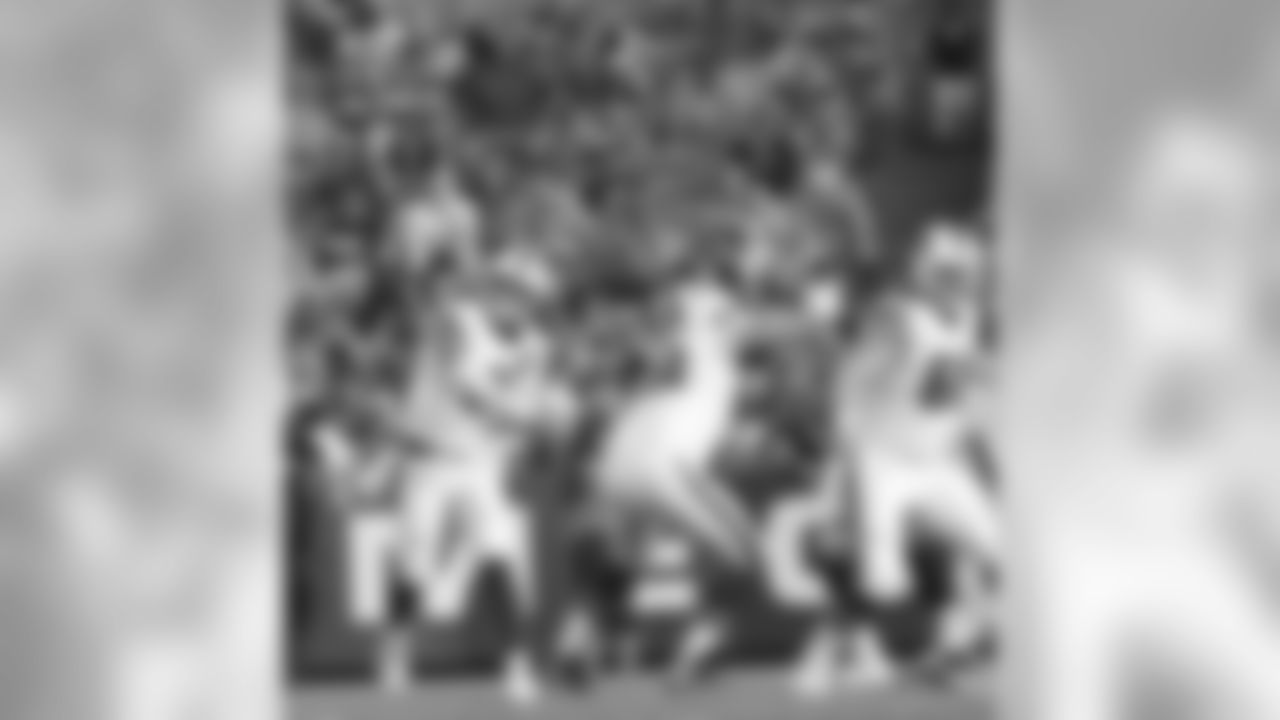 Buffalo Bills quarterback Nathan Peterman (2) - Buffalo Bills vs Cincinnati Bengals at New Era Field.
Photo by Kevin Hoffman
August 26, 2018