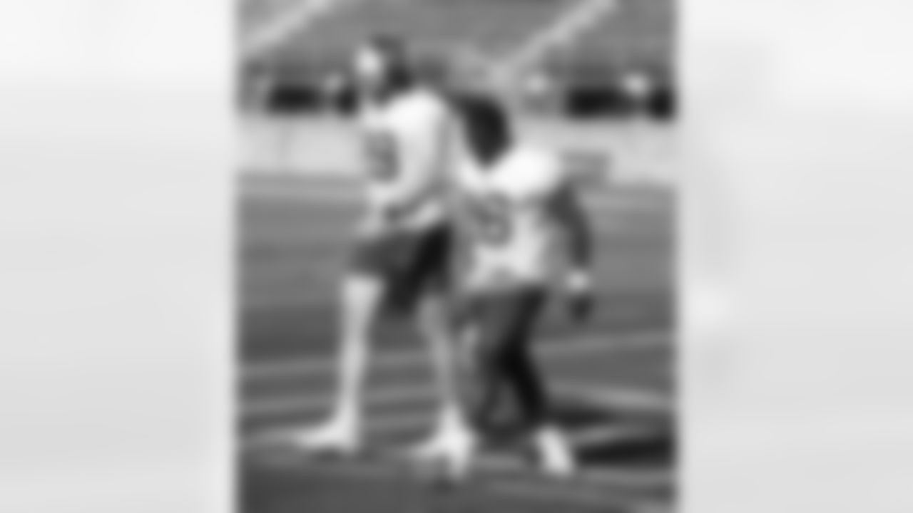 Tommy Sweeney (89), Devin Singletary (26). Day 5 of Buffalo Bills Training Camp at St. John Fisher, July 29, 2022. Photo by Bill Wippert