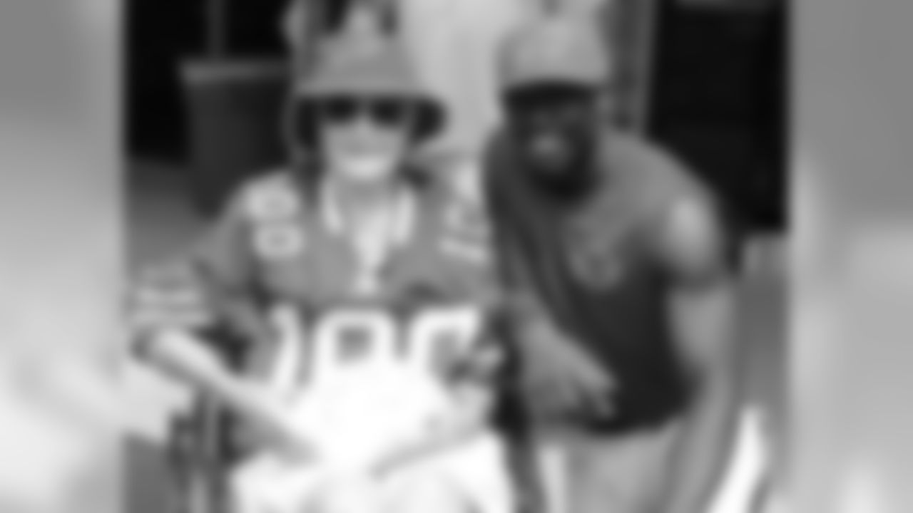 LeSean McCoy smiles for a picture with Mary Rose.